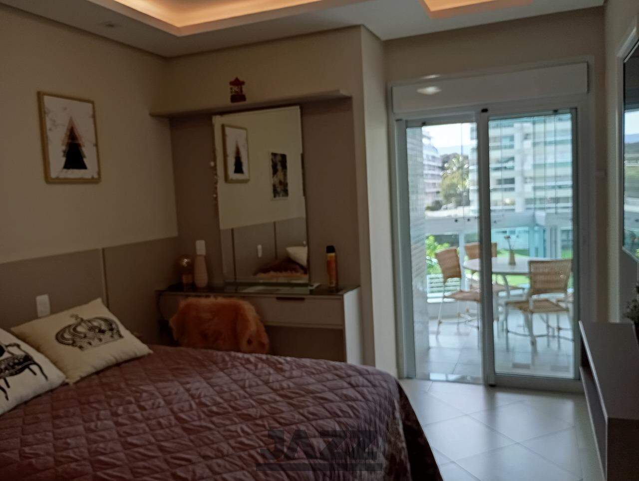 Apartamento à venda com 4 quartos, 215m² - Foto 31