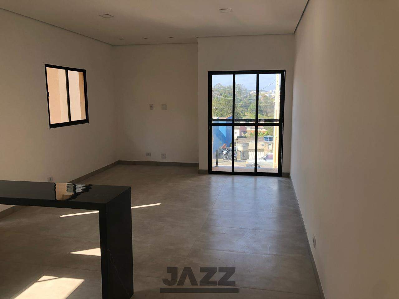 Casa à venda com 4 quartos, 92m² - Foto 1