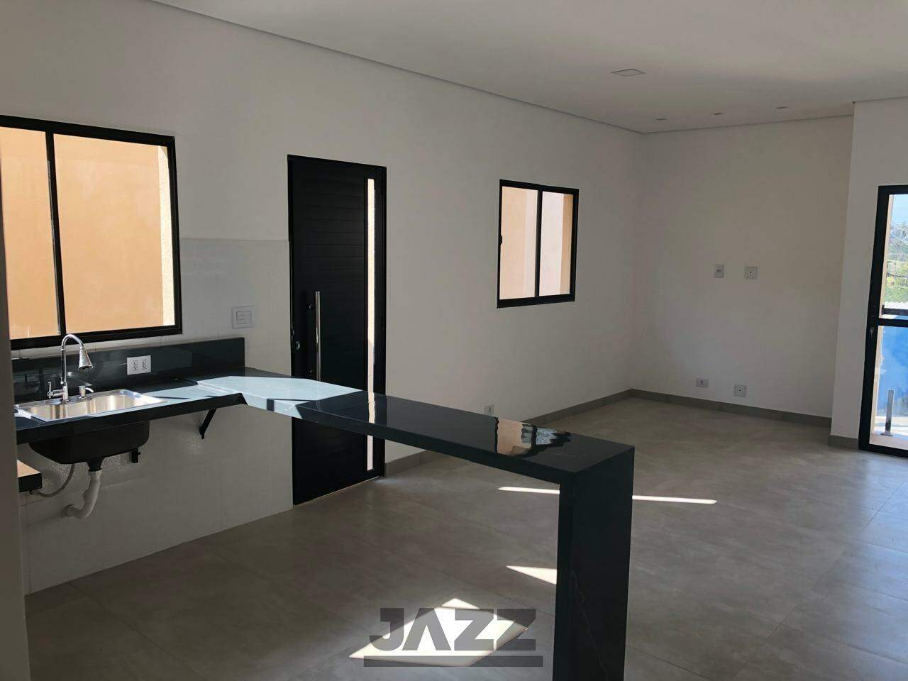 Casa à venda com 4 quartos, 92m² - Foto 4