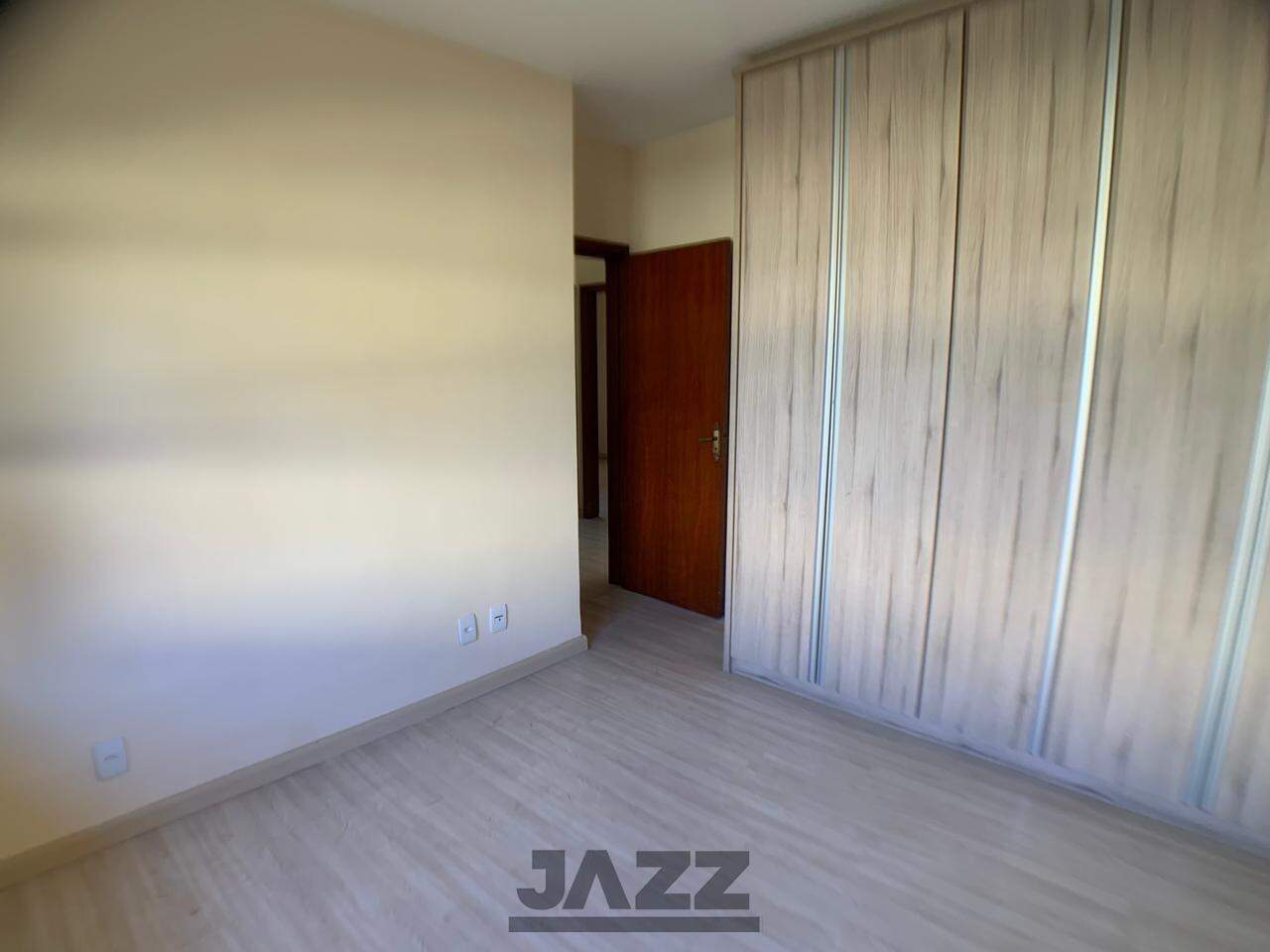 Casa de Condomínio para alugar com 4 quartos, 380m² - Foto 29