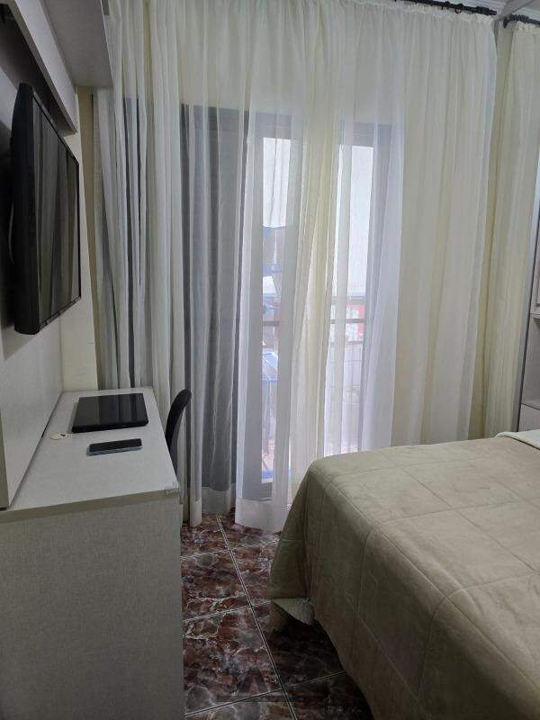 Apartamento à venda com 2 quartos, 76m² - Foto 11