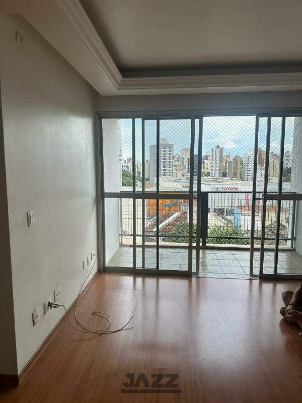 Apartamento à venda com 3 quartos, 105m² - Foto 1