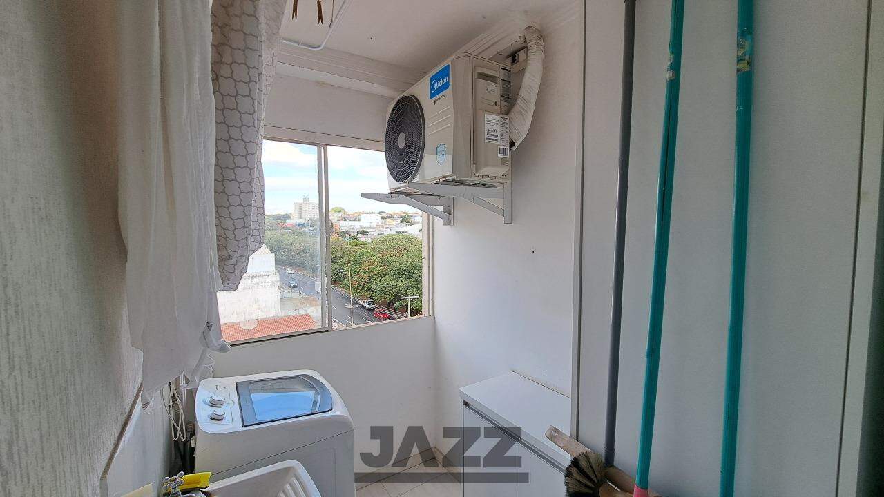 Apartamento para alugar com 2 quartos, 65m² - Foto 8