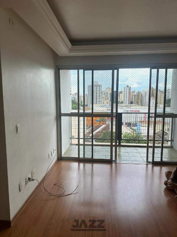 Apartamento para alugar com 3 quartos, 105m² - Foto 1