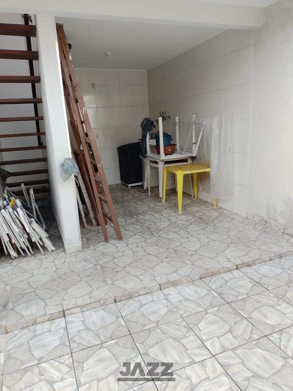 Casa à venda com 4 quartos, 197m² - Foto 17