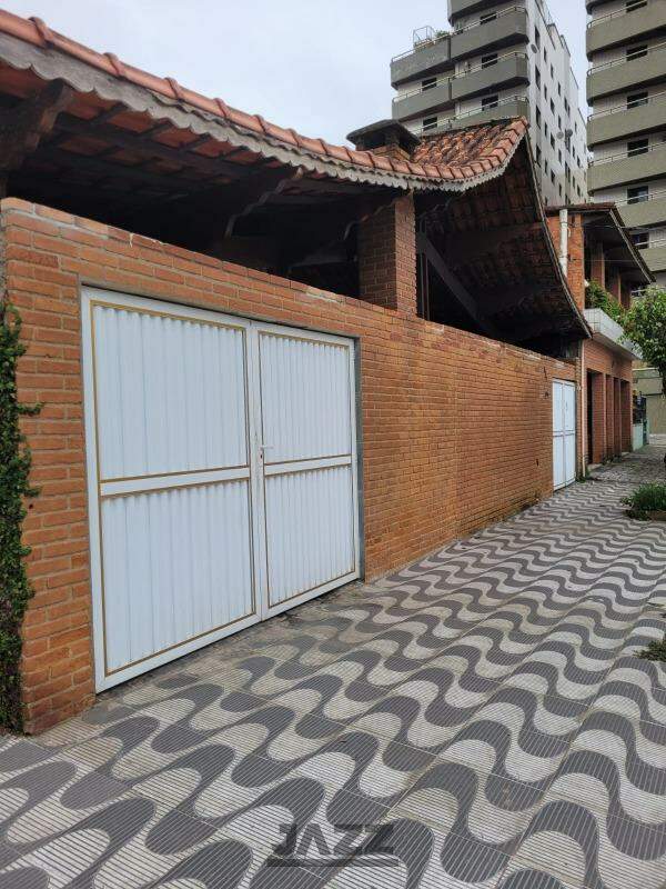 Casa à venda com 3 quartos, 200m² - Foto 12