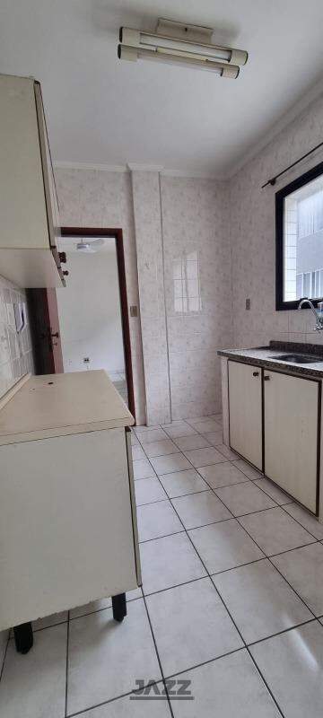 Apartamento à venda com 1 quarto, 42m² - Foto 30