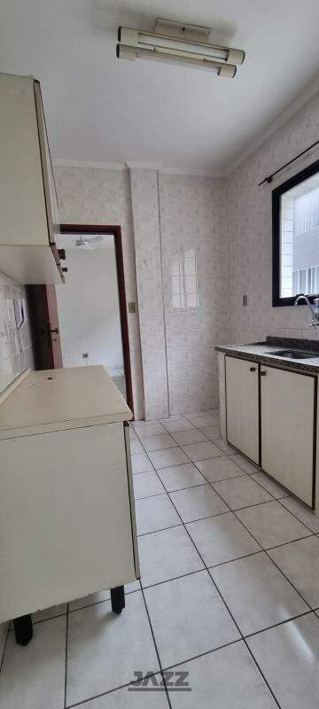 Apartamento à venda com 1 quarto, 42m² - Foto 8