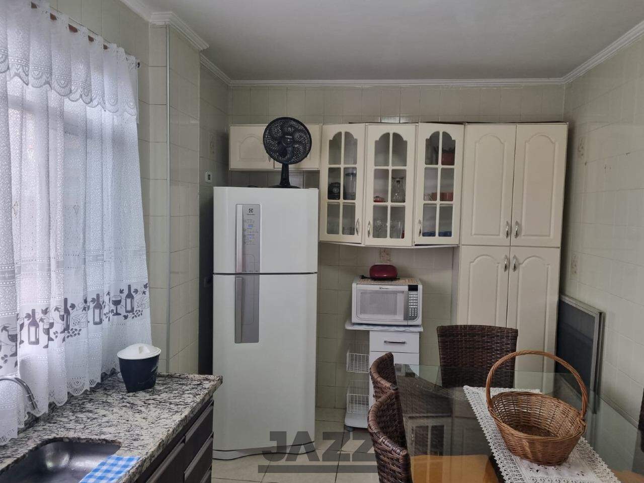 Apartamento à venda com 2 quartos, 72m² - Foto 12