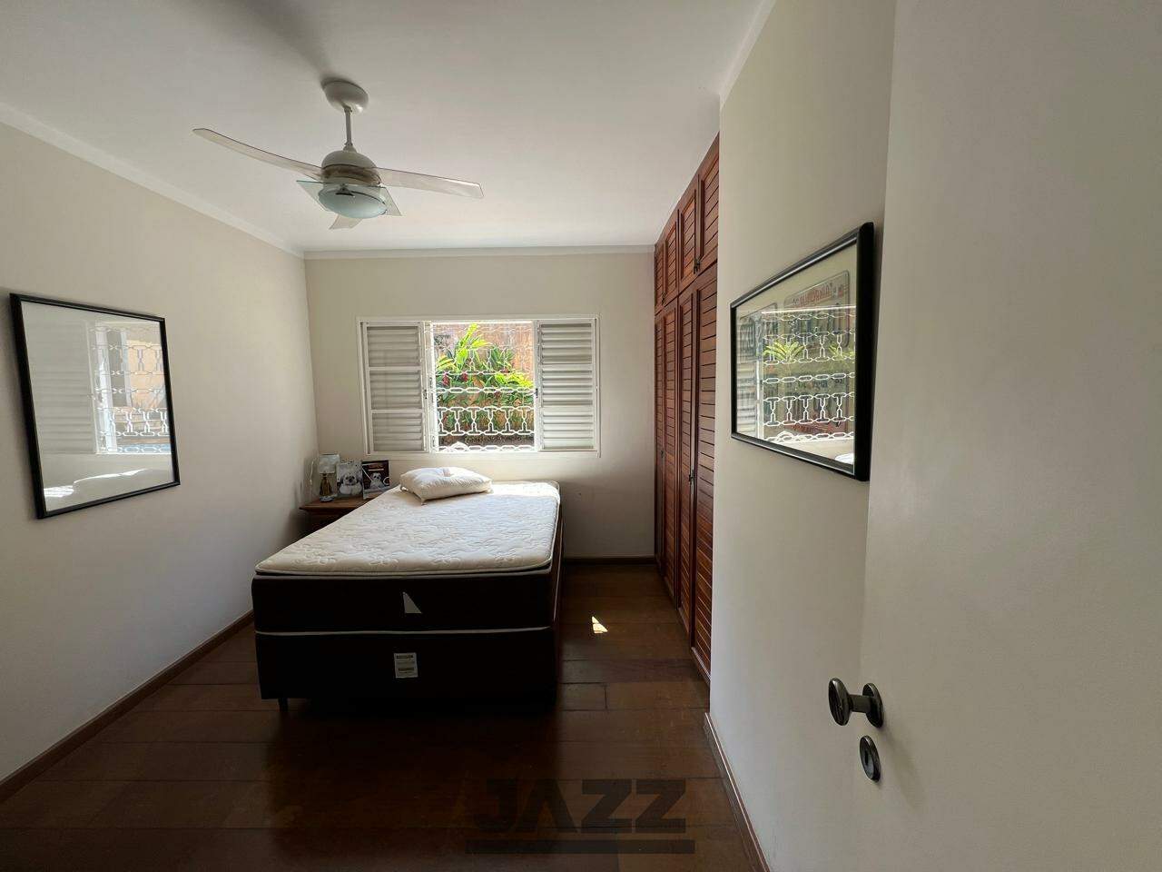 Casa de Condomínio à venda com 4 quartos, 400m² - Foto 17