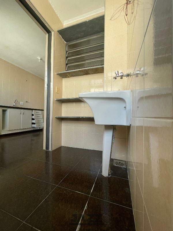 Apartamento à venda com 2 quartos, 57m² - Foto 9