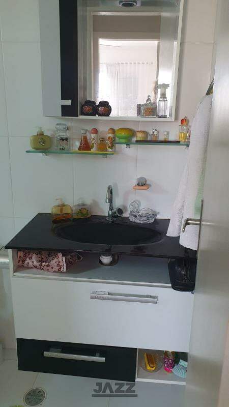 Apartamento à venda com 1 quarto, 45m² - Foto 8