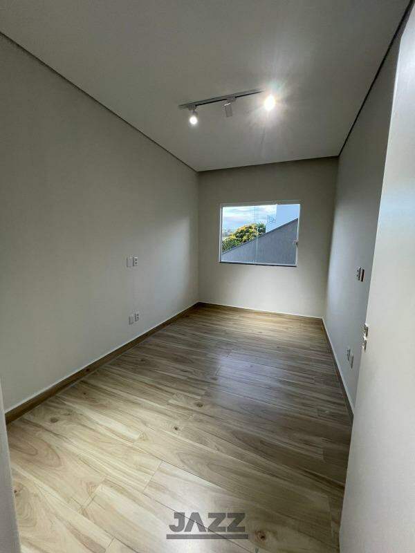 Casa à venda com 3 quartos, 120m² - Foto 7