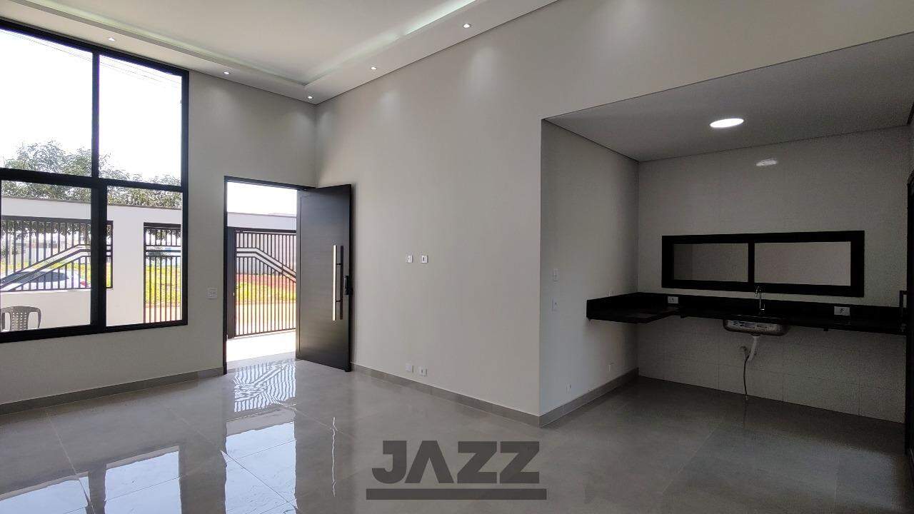 Casa à venda com 2 quartos, 103m² - Foto 1