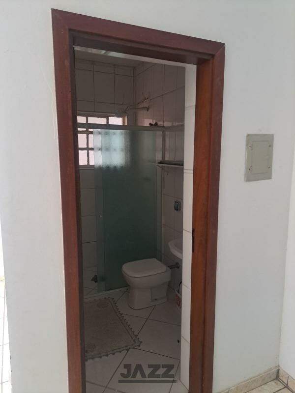 Casa para alugar com 3 quartos, 270m² - Foto 13