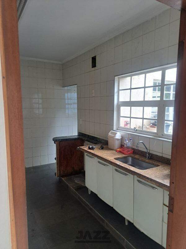 Casa para alugar com 3 quartos, 270m² - Foto 14