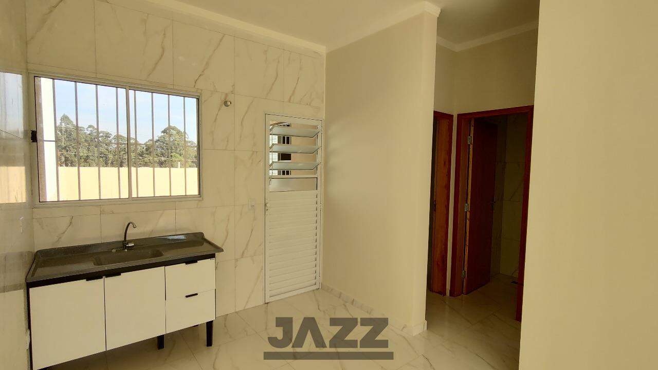 Casa à venda com 2 quartos, 47m² - Foto 4