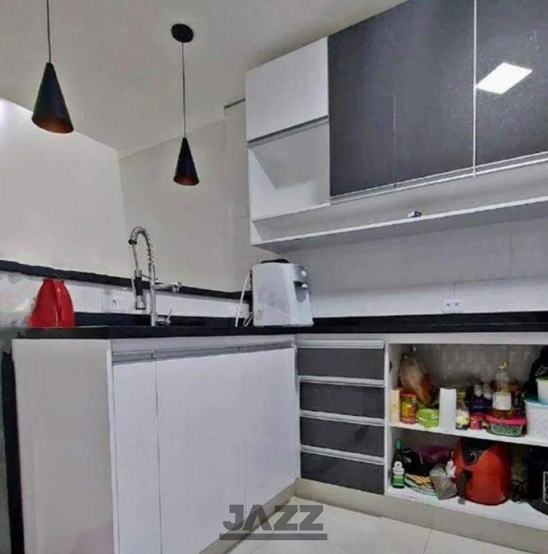 Casa à venda com 3 quartos, 169m² - Foto 5