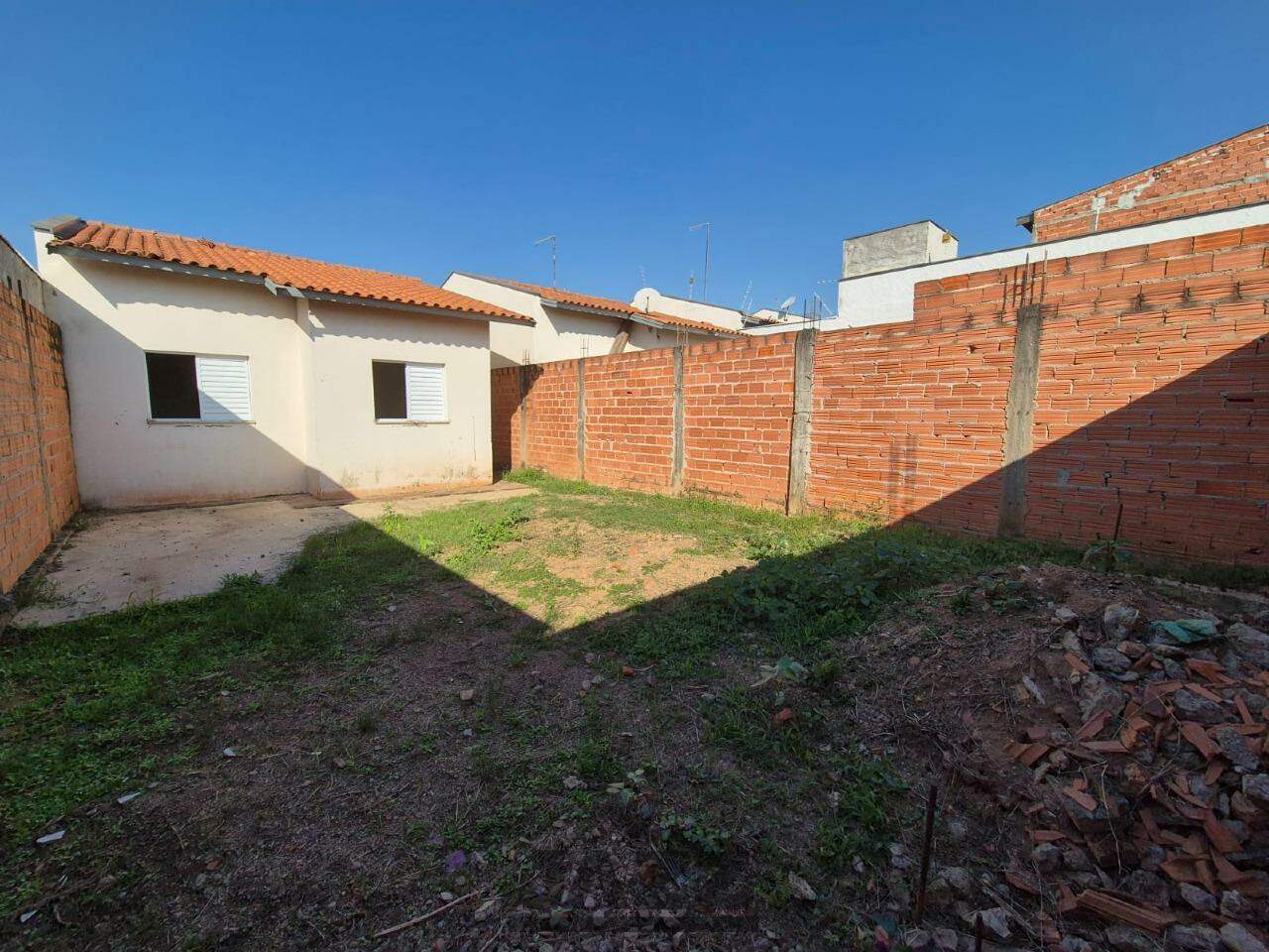 Casa à venda com 2 quartos, 52m² - Foto 21