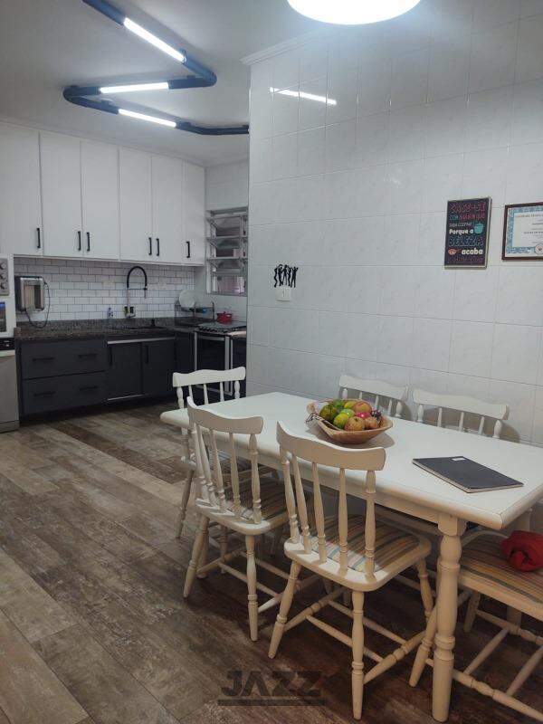 Apartamento à venda com 3 quartos, 137m² - Foto 6