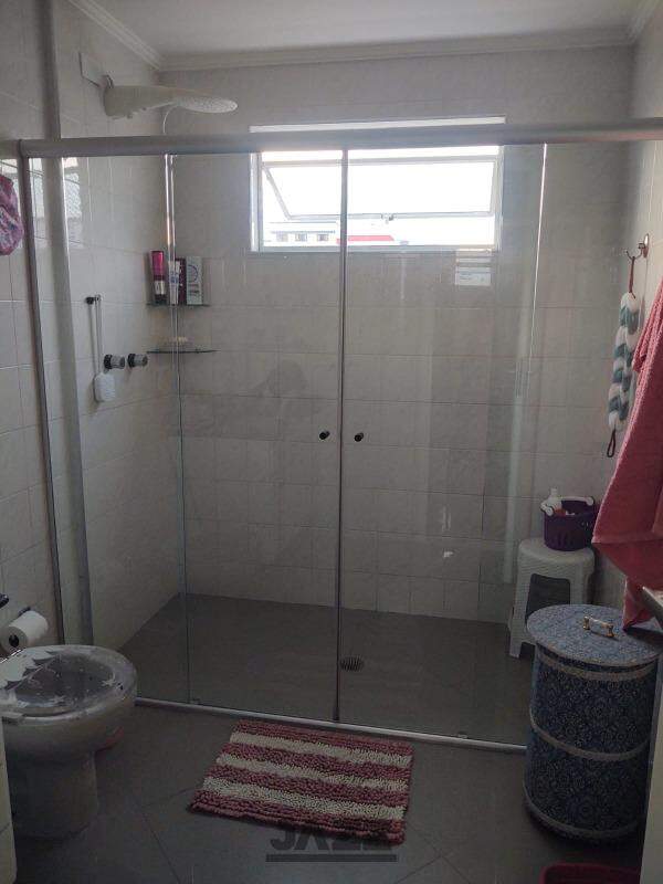 Apartamento à venda com 3 quartos, 137m² - Foto 23