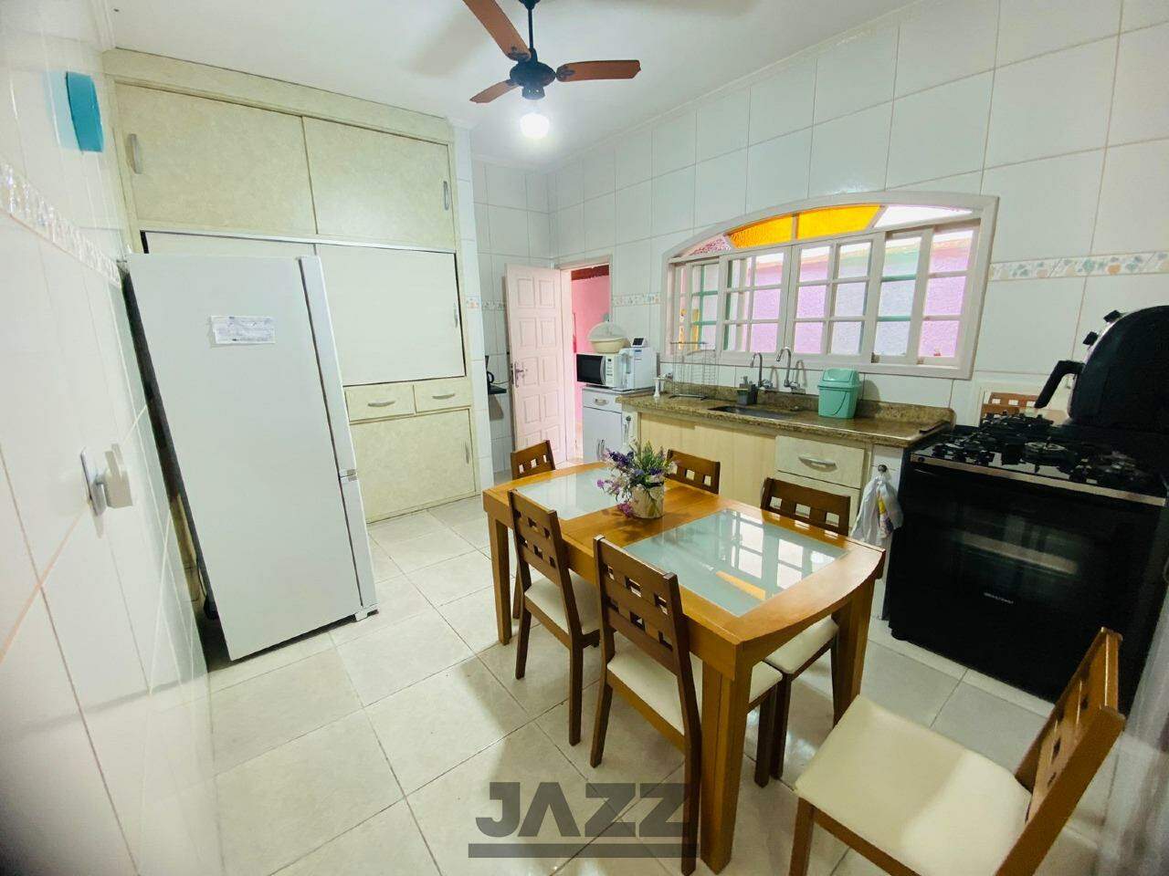 Casa à venda com 4 quartos, 145m² - Foto 28