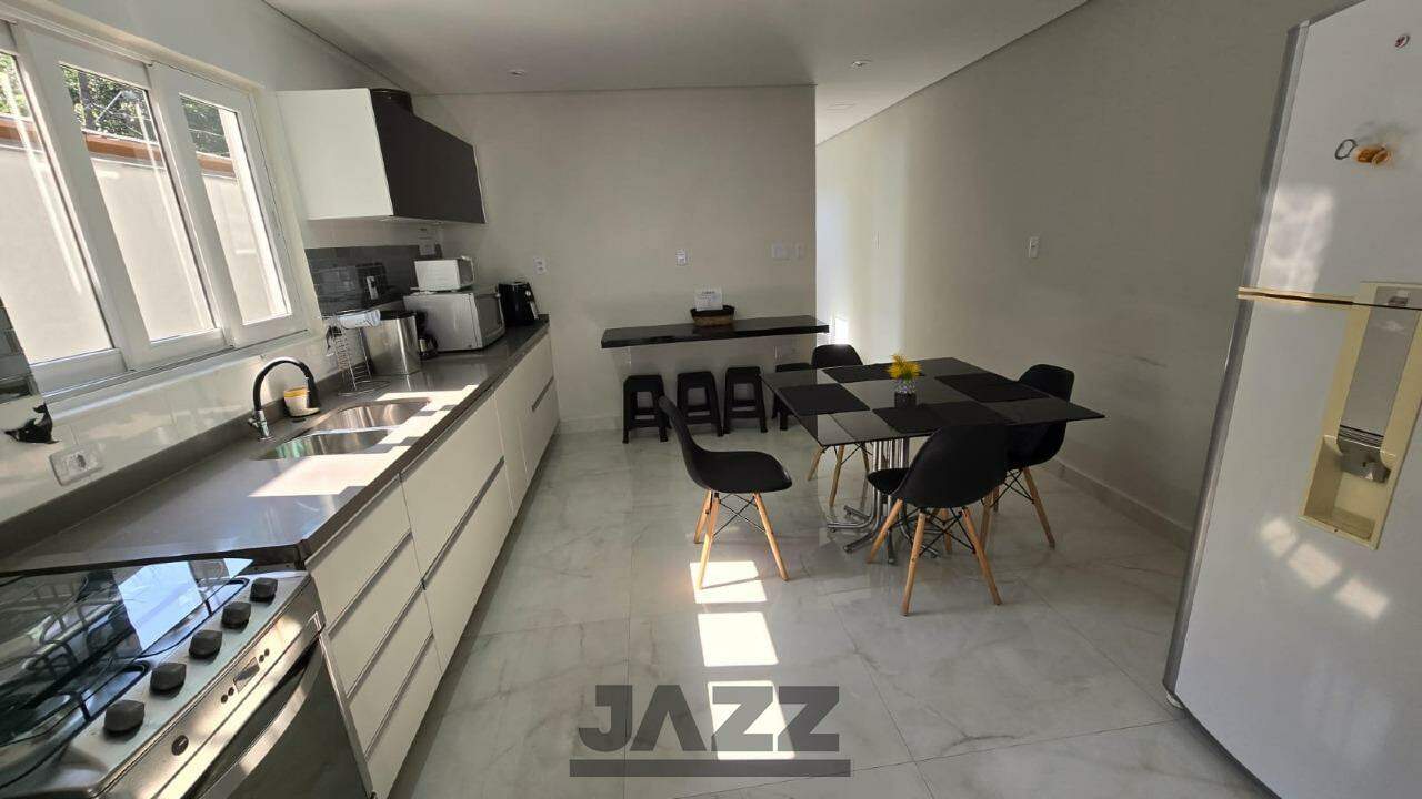 Casa à venda com 3 quartos, 149m² - Foto 4