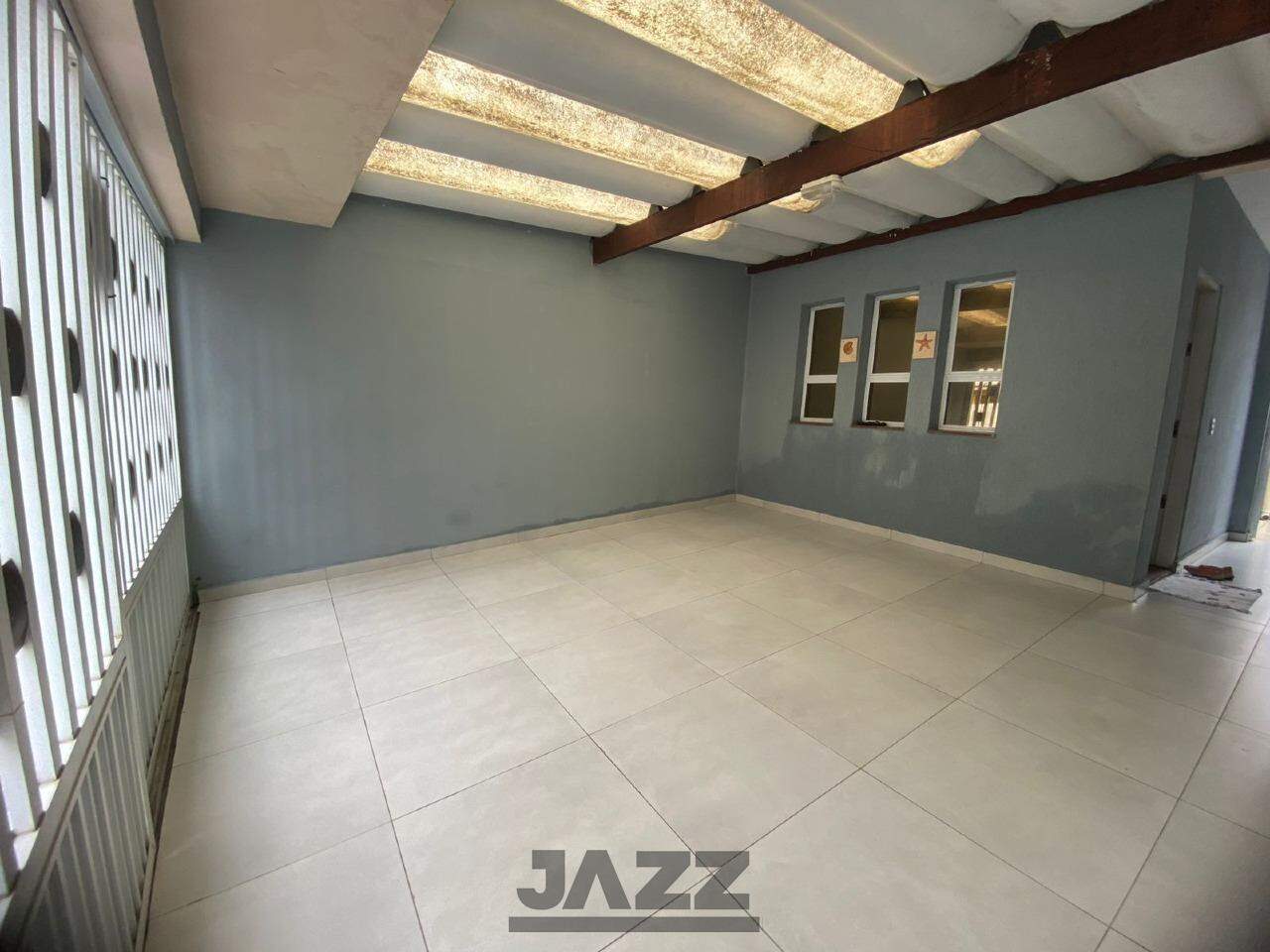 Casa à venda com 3 quartos, 170m² - Foto 1