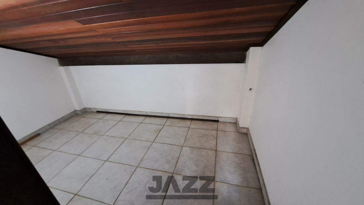 Casa de Condomínio para alugar com 3 quartos, 325m² - Foto 29