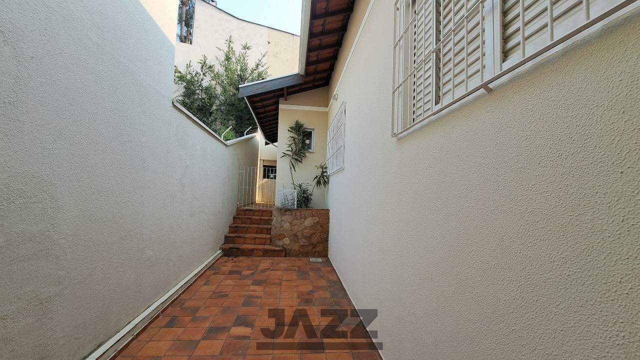 Casa de Condomínio para alugar com 3 quartos, 325m² - Foto 33