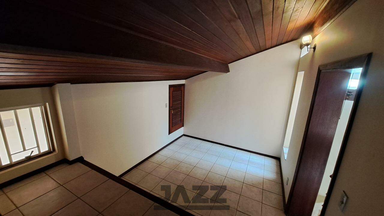 Casa de Condomínio para alugar com 3 quartos, 325m² - Foto 10