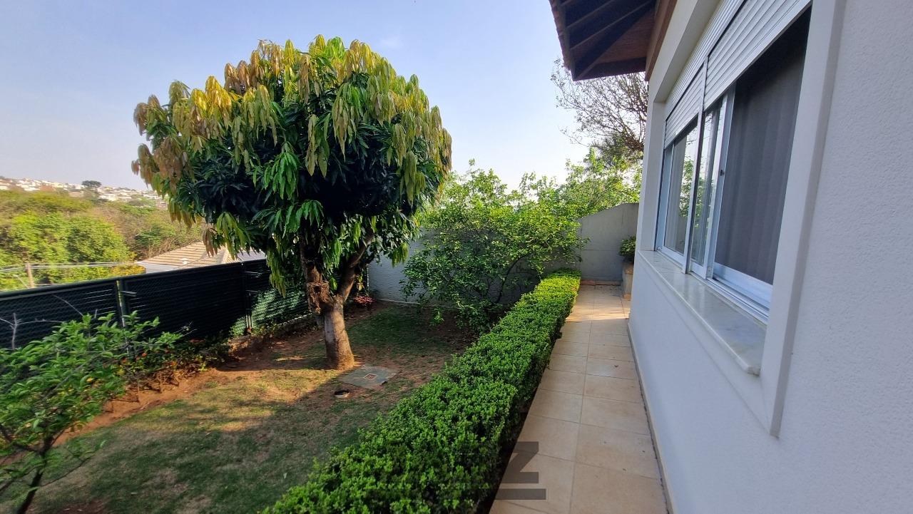 Casa de Condomínio à venda com 3 quartos, 320m² - Foto 26