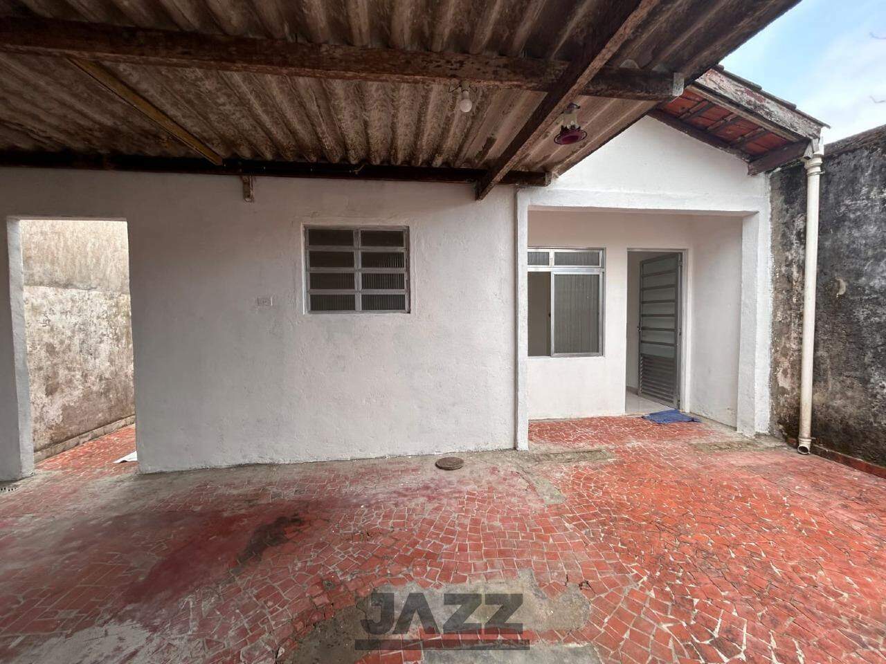 Casa à venda com 3 quartos, 120m² - Foto 1