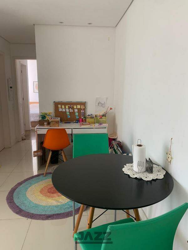 Apartamento para alugar com 2 quartos, 67m² - Foto 4