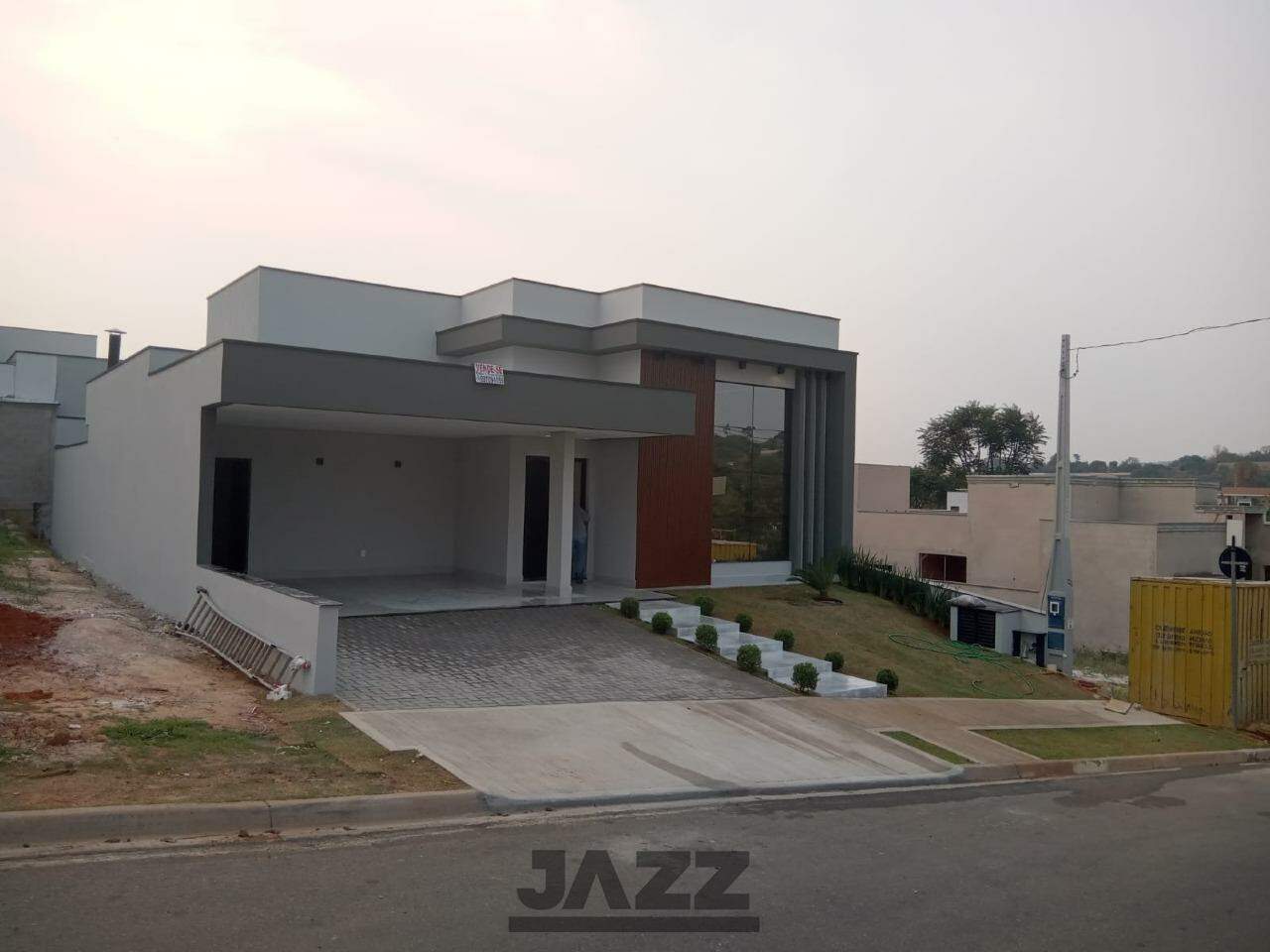 Casa de Condomínio à venda com 3 quartos, 194m² - Foto 1