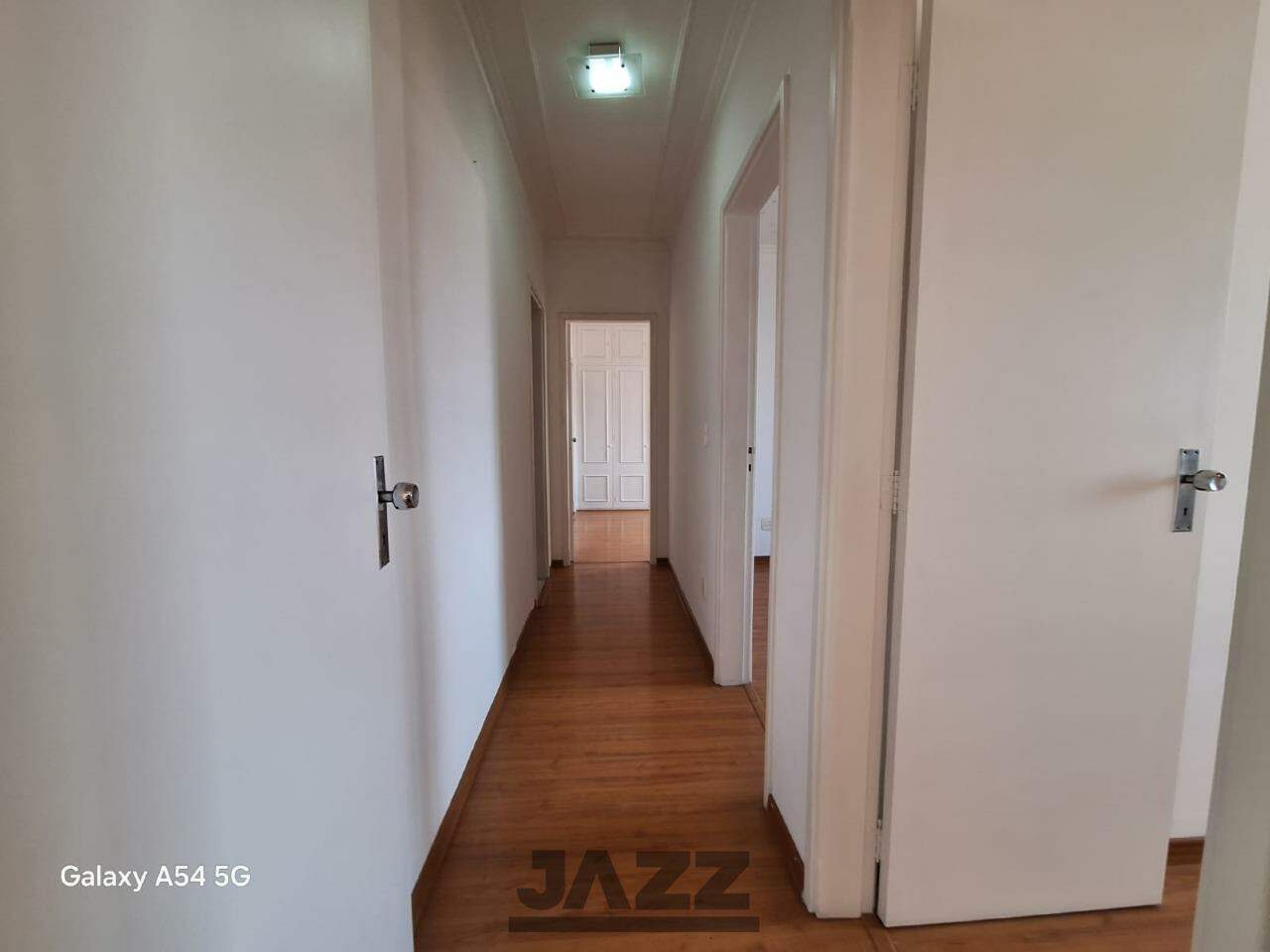 Apartamento para alugar com 3 quartos, 105m² - Foto 18