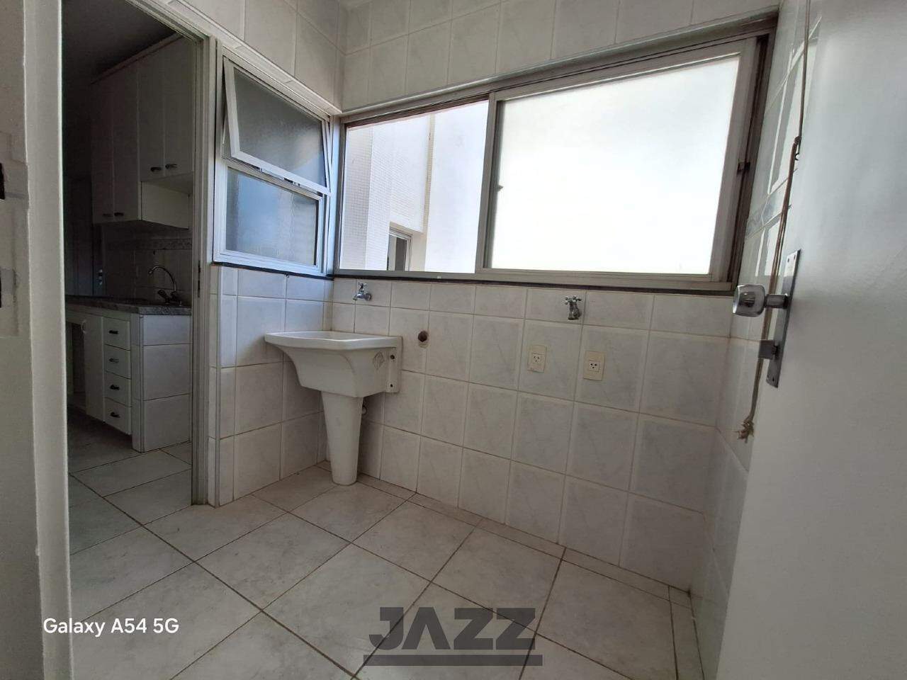 Apartamento para alugar com 3 quartos, 105m² - Foto 15