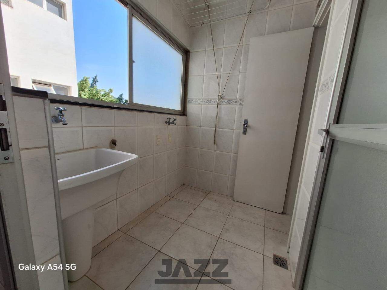 Apartamento para alugar com 3 quartos, 105m² - Foto 17