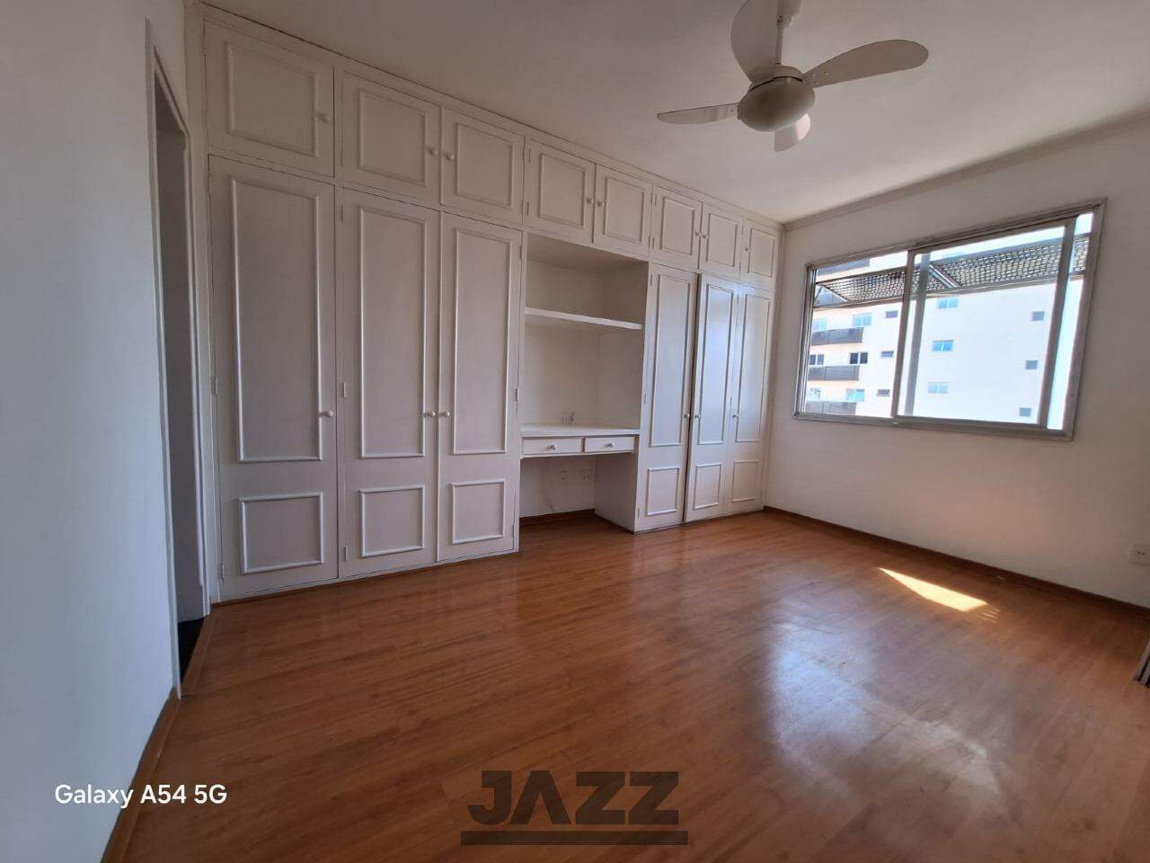 Apartamento para alugar com 3 quartos, 105m² - Foto 19