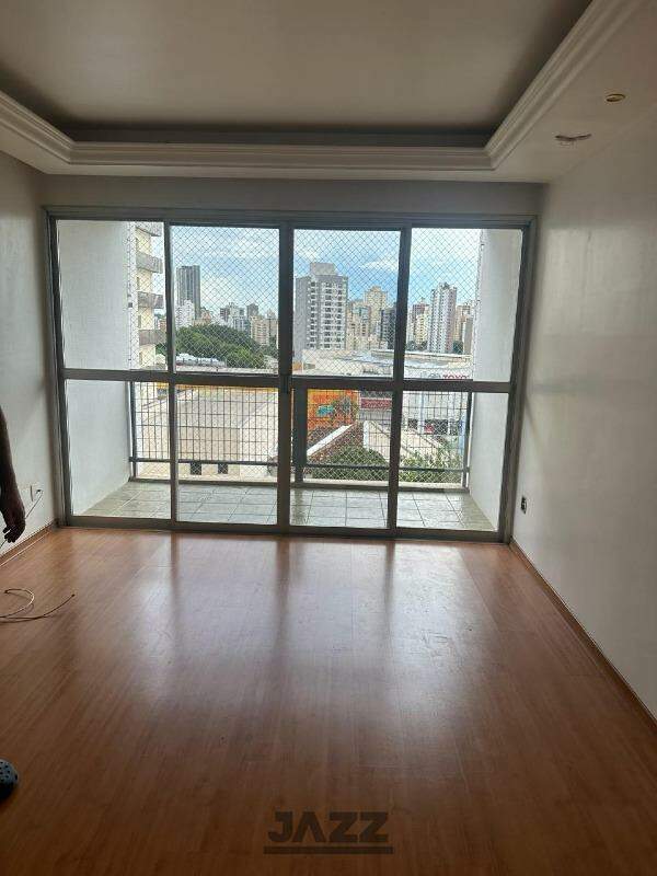 Apartamento à venda com 3 quartos, 105m² - Foto 1