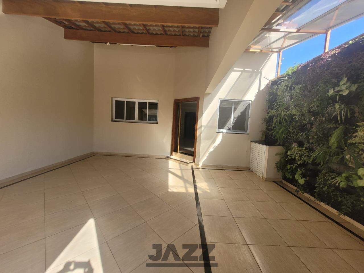 Casa à venda com 3 quartos, 203m² - Foto 2