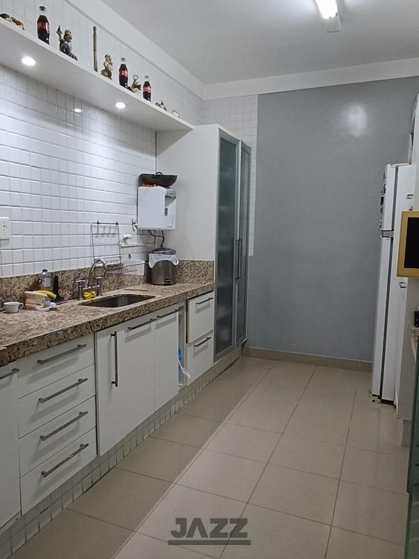 Casa à venda com 3 quartos, 231m² - Foto 12