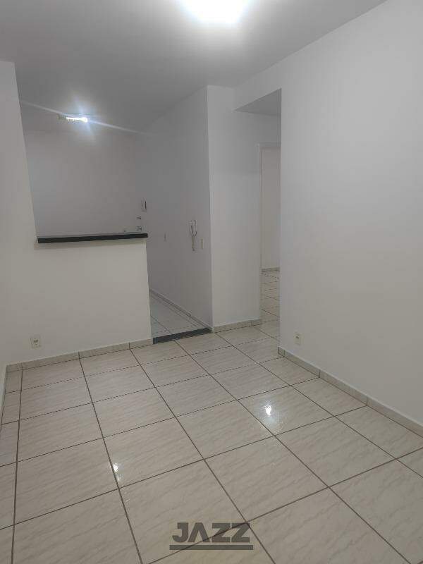 Apartamento à venda com 2 quartos, 45m² - Foto 3