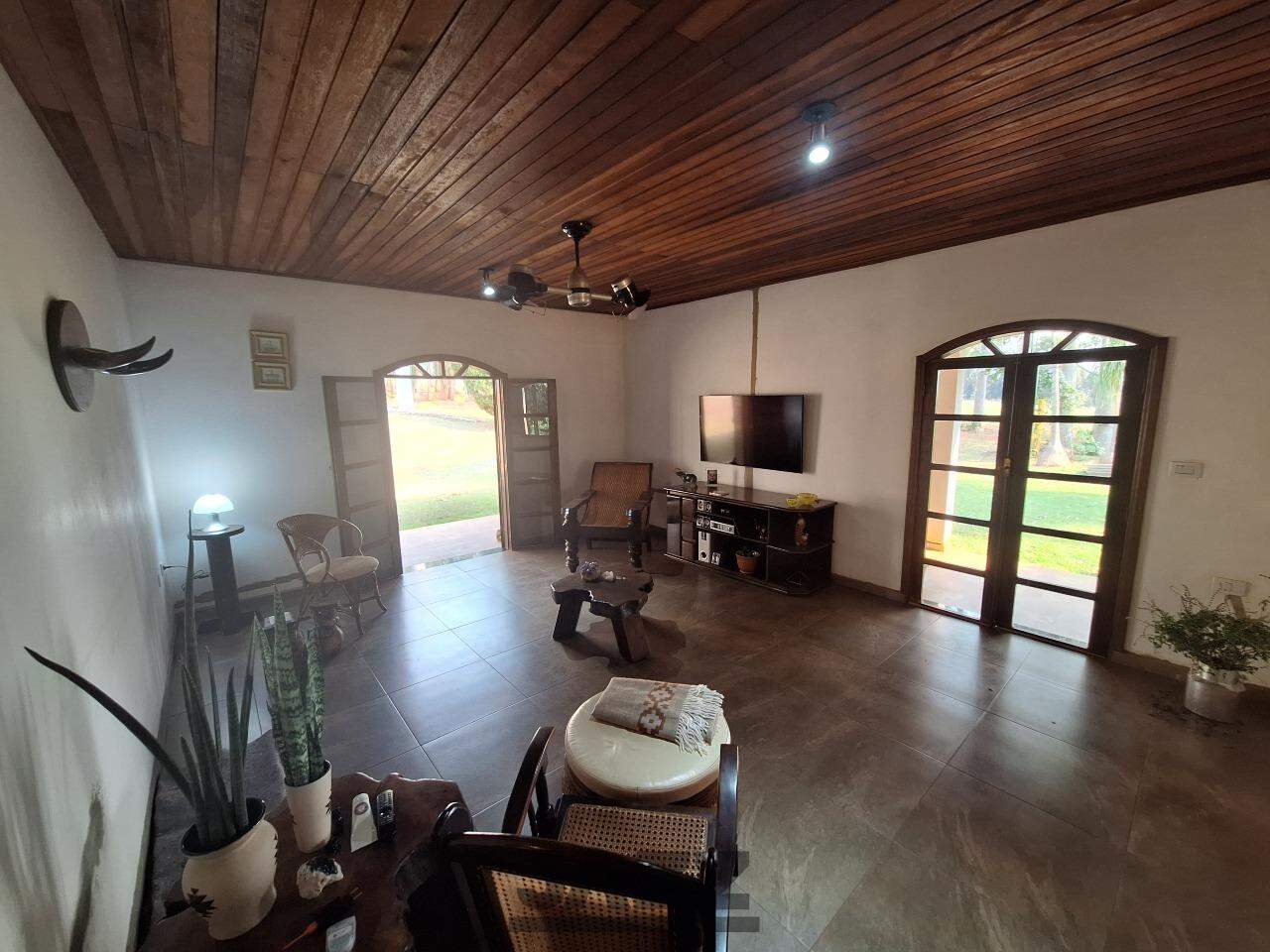 Fazenda à venda com 3 quartos, 220m² - Foto 7