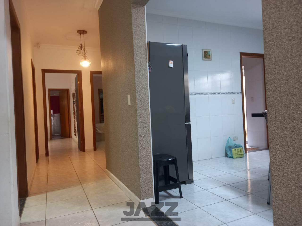 Casa à venda com 3 quartos, 200m² - Foto 17