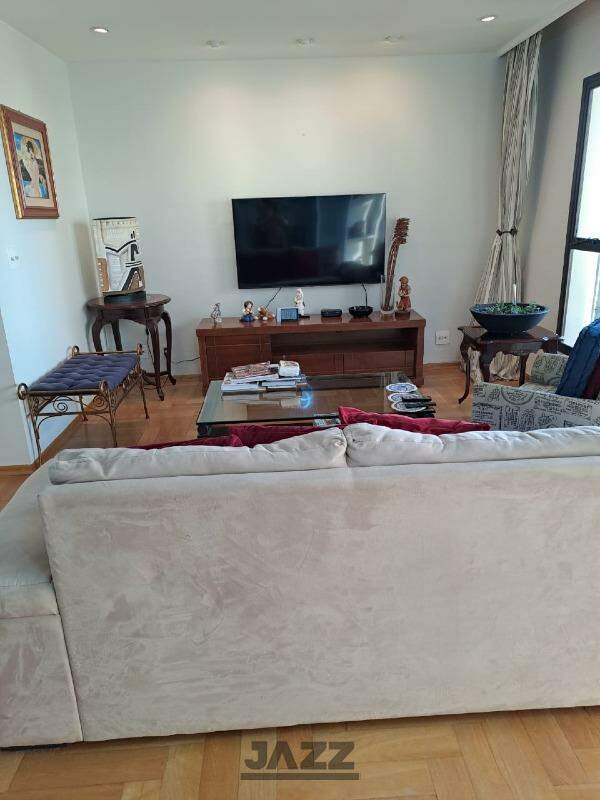 Apartamento à venda com 3 quartos, 164m² - Foto 2