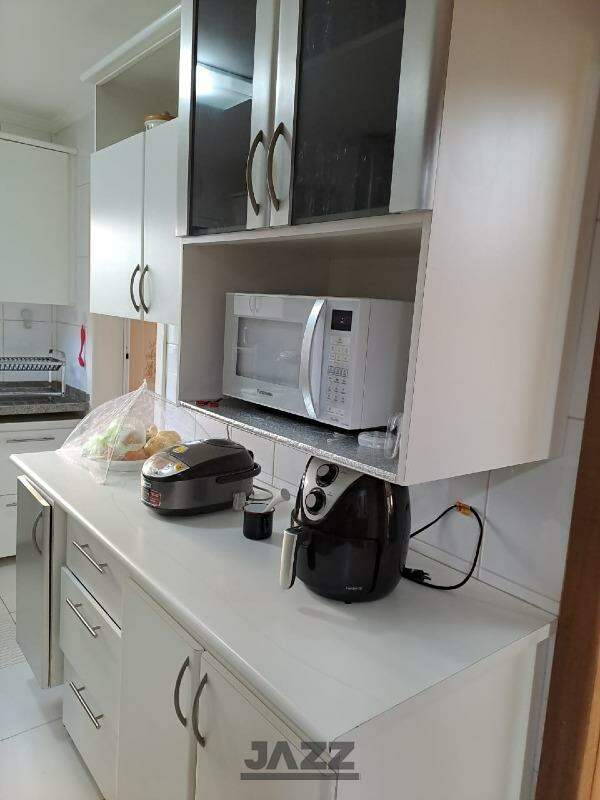 Apartamento à venda com 3 quartos, 164m² - Foto 9