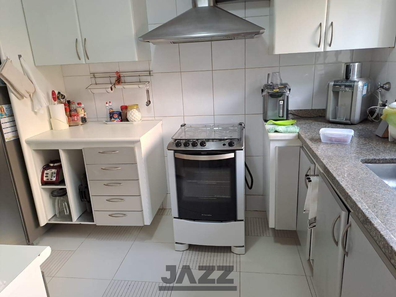 Apartamento à venda com 3 quartos, 164m² - Foto 13