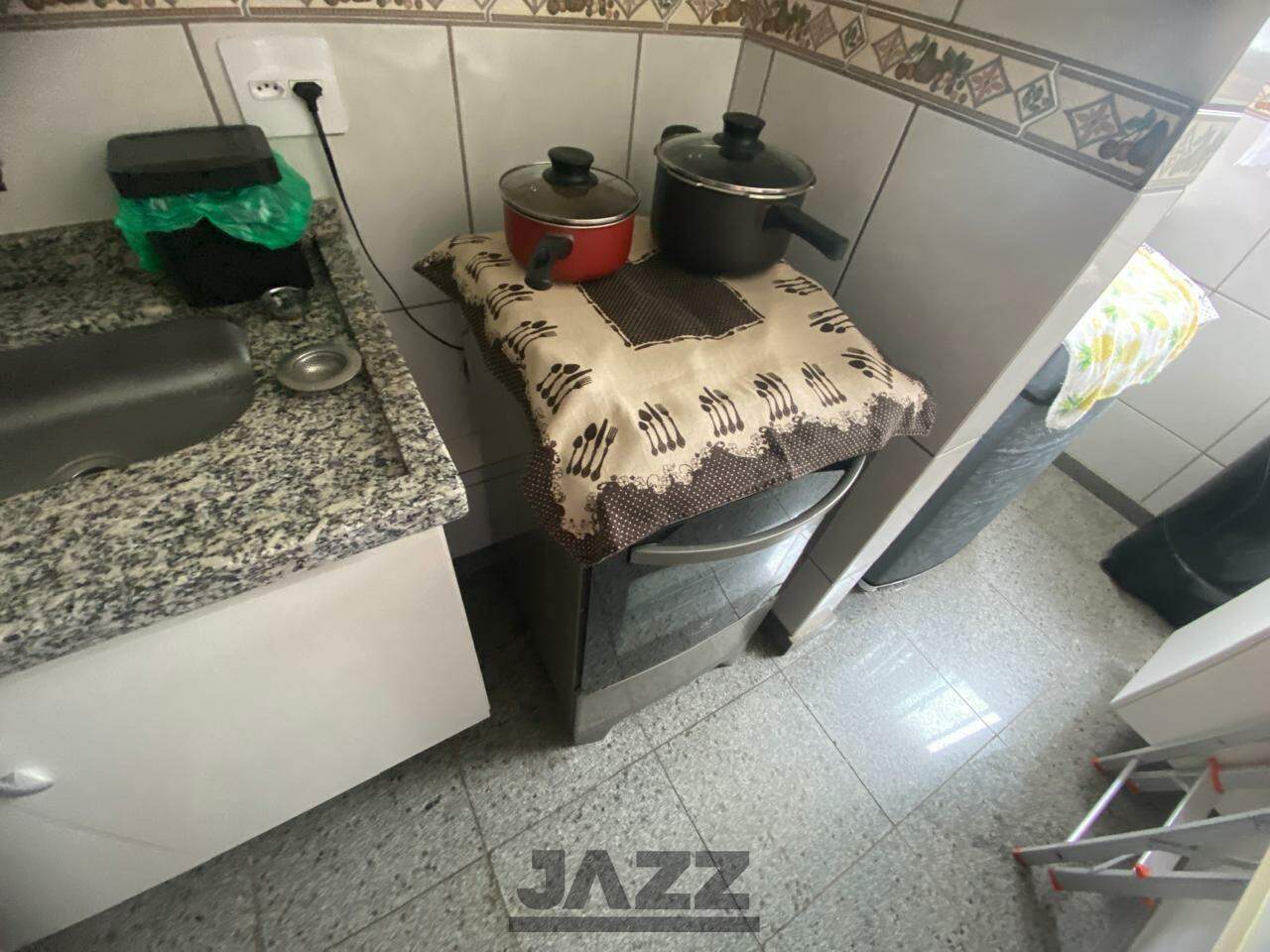 Apartamento à venda com 2 quartos, 70m² - Foto 19