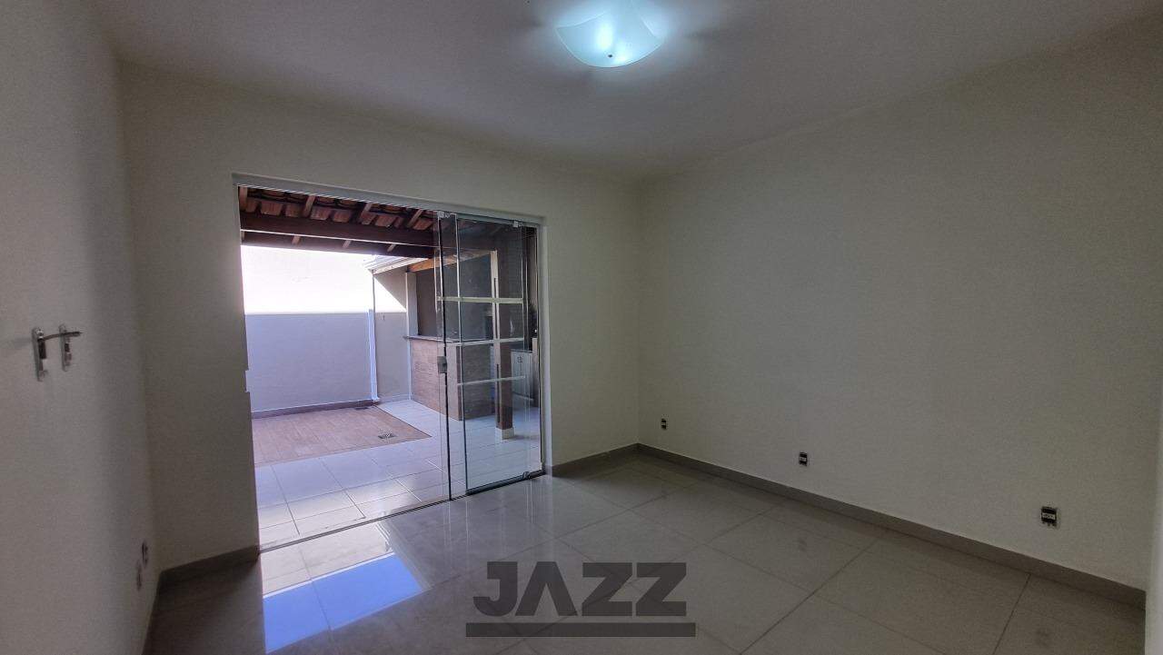 Casa de Condomínio para alugar com 4 quartos, 202m² - Foto 17